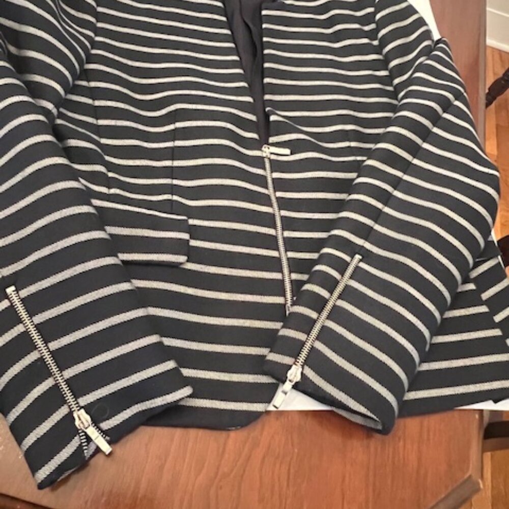 LADIES ZARA BASICS JACKET NWT